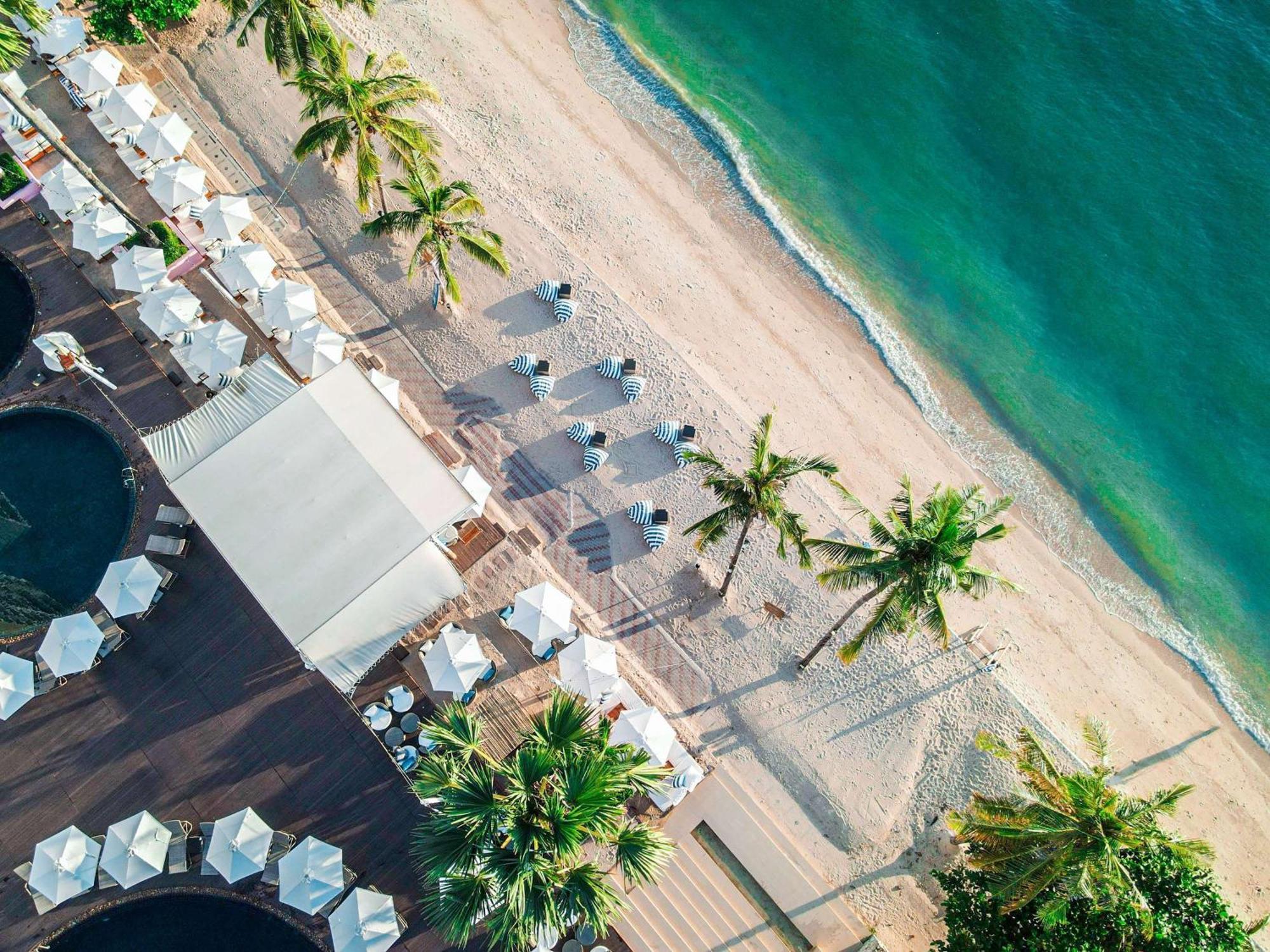 Pullman Pattaya Hotel G Zewnętrze zdjęcie Aerial view of the beach at the InterContinental Hotel, 2016